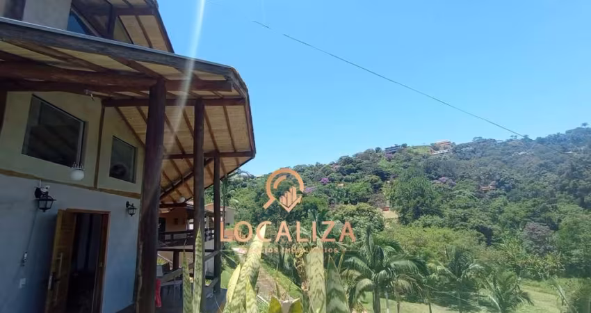Casa para venda em Freitas de 280.00m² com 4 Quartos, 3 Suites e 12 Garagens