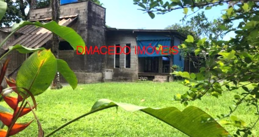 Casa para venda em Praia Da Lagoinha de 715.00m² com 4 Quartos, 2 Suites e 3 Garagens