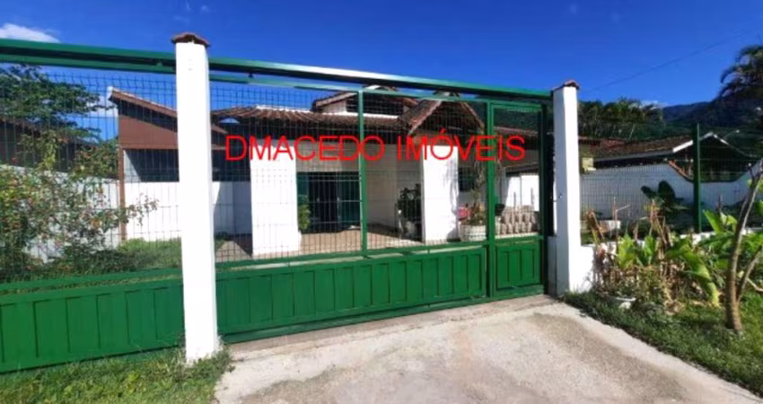 Casa para venda em Praia Da Lagoinha de 315.00m² com 3 Quartos, 2 Suites e 4 Garagens