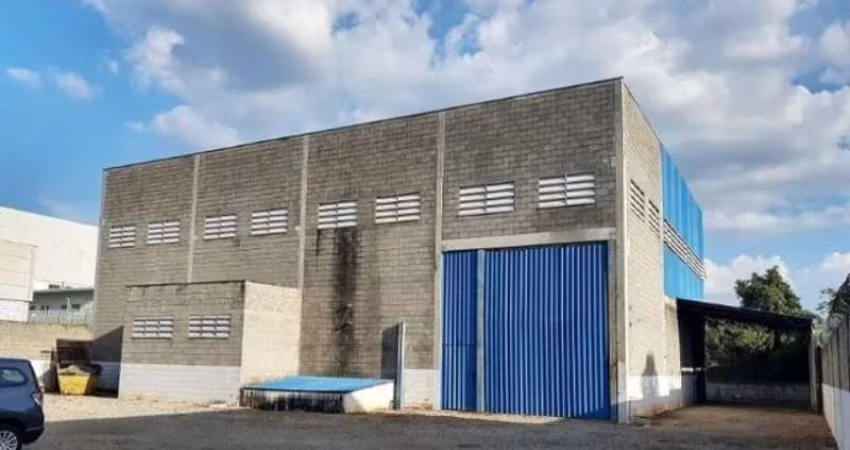 Galpão / Depósito / Armazém para alugar em Iporanga de 3540.00m² com 15 Garagens