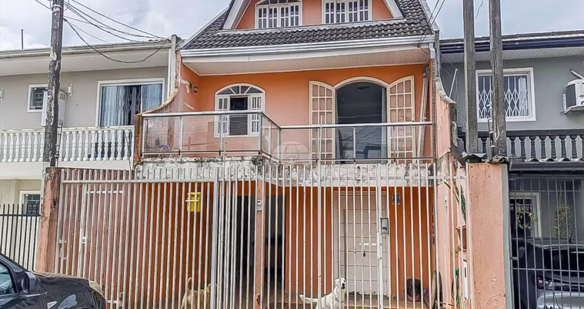 Sobrado para venda em Capão Da Imbuia de 110.00m² com 4 Quartos, 1 Suite e 2 Garagens