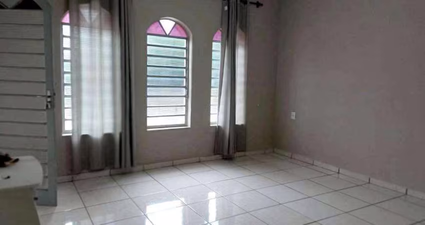 Casa para venda em Parque Brasil 500 de 280.00m² com 2 Quartos, 1 Suite e 3 Garagens