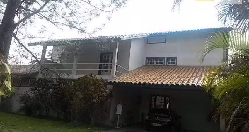 Casa de Condomínio para venda em Aldeia Da Serra de 759.00m² com 4 Quartos, 3 Suites e 2 Garagens