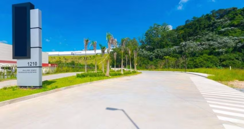 Galpão / Depósito / Armazém para alugar em Água Espraiada de 5298.00m² com 16 Garagens