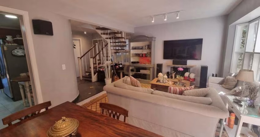Casa para venda em Granja Viana de 125.00m² com 3 Quartos, 1 Suite e 1 Garagem