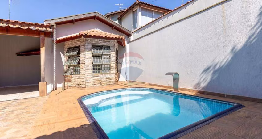 Casa para venda em Residencial E Comercial Palmares de 176.00m² com 3 Quartos, 1 Suite e 4 Garagens