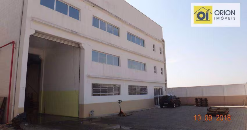 Galpão / Depósito / Armazém para alugar em Iporanga de 1600.00m²