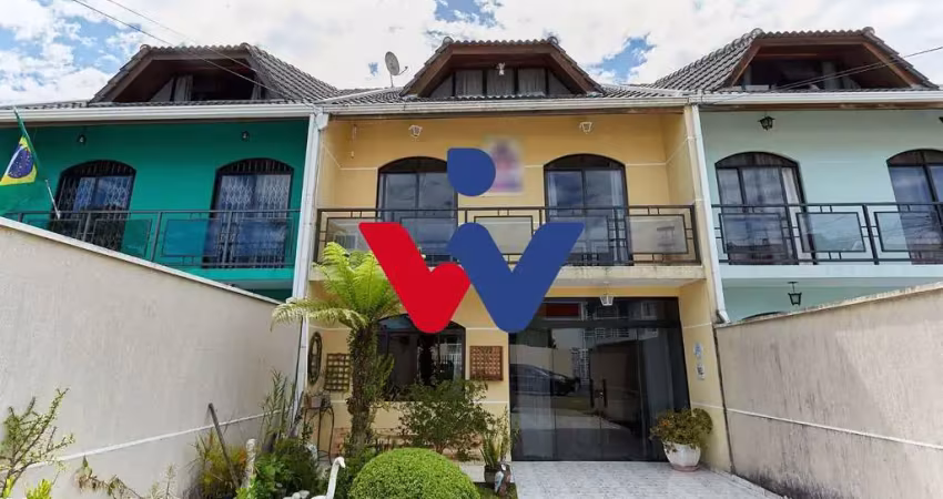 Sobrado para venda em Pineville de 175.00m² com 3 Quartos, 1 Suite e 1 Garagem