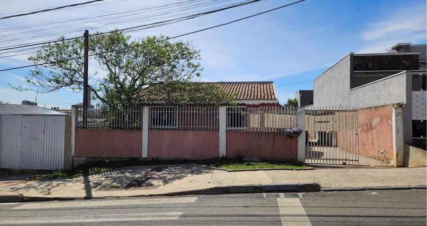 Casa para venda em Iguaçu de 76.00m² com 3 Quartos e 4 Garagens