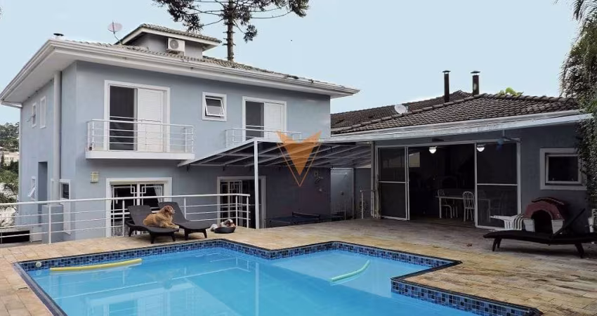 Casa para venda em Golf Gardens de 400.71m² com 4 Quartos, 3 Suites e 6 Garagens
