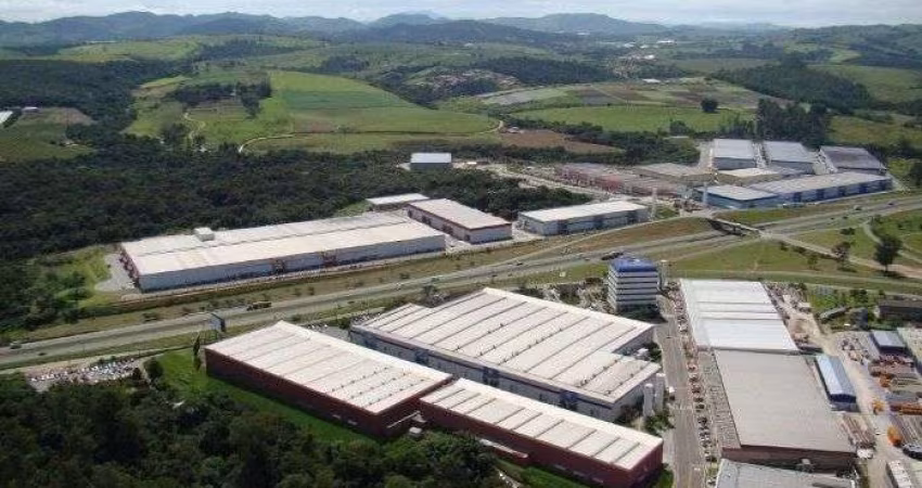 Galpão / Depósito / Armazém para alugar em Vila Salles de 2665.00m² com 12 Garagens