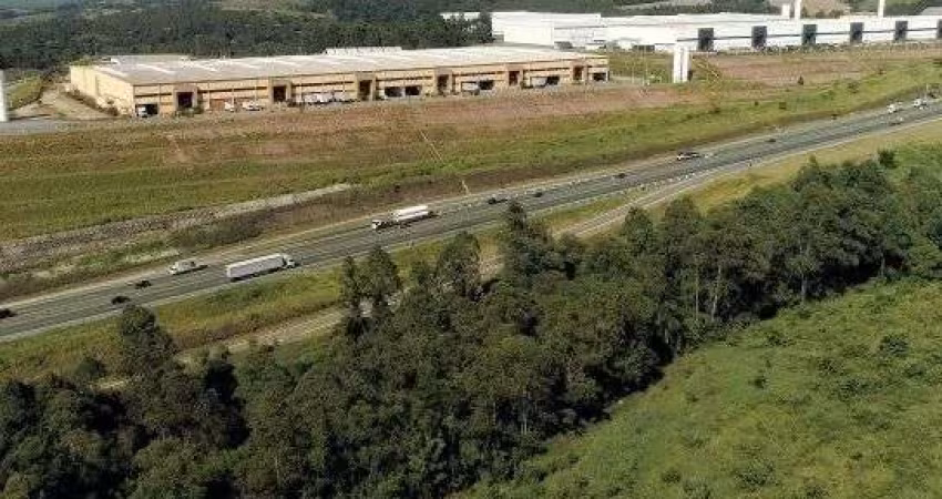 Galpão / Depósito / Armazém para alugar em Trevo de 2865.00m² com 12 Garagens