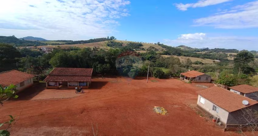 Chácara para venda em Água Comprida de 300.00m² com 7 Quartos e 10 Garagens