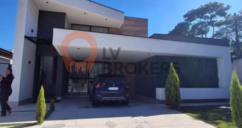 Casa para venda em Vila Áurea de 320.00m² com 4 Quartos, 3 Suites e 6 Garagens