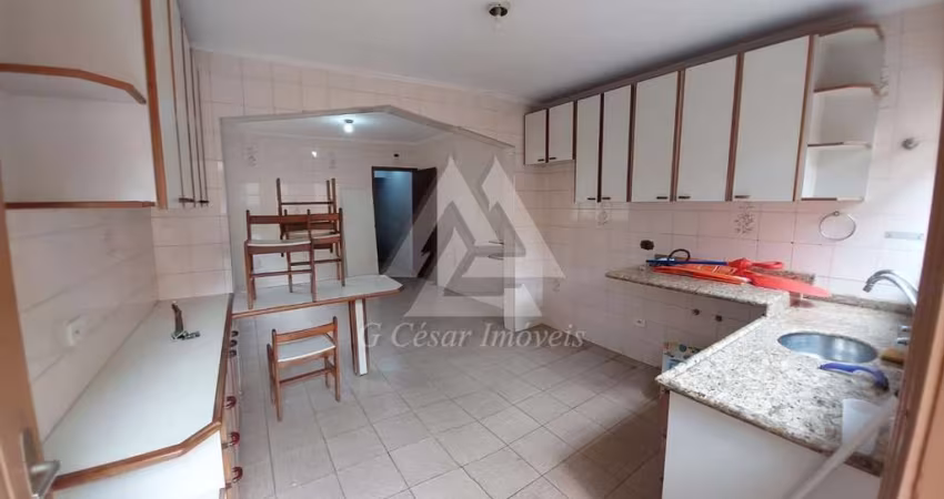 Sobrado para venda em Utinga de 240.00m² com 3 Quartos e 1 Suite