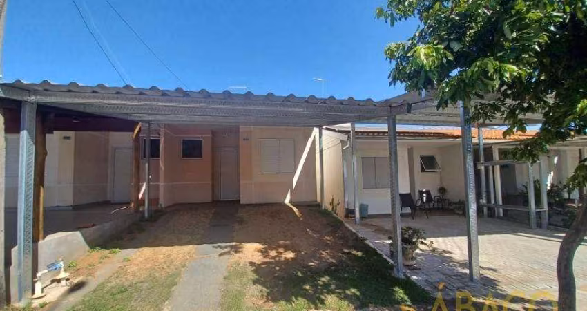 Casa para alugar em Jardim Ipanema de 55.00m² com 2 Quartos e 2 Garagens