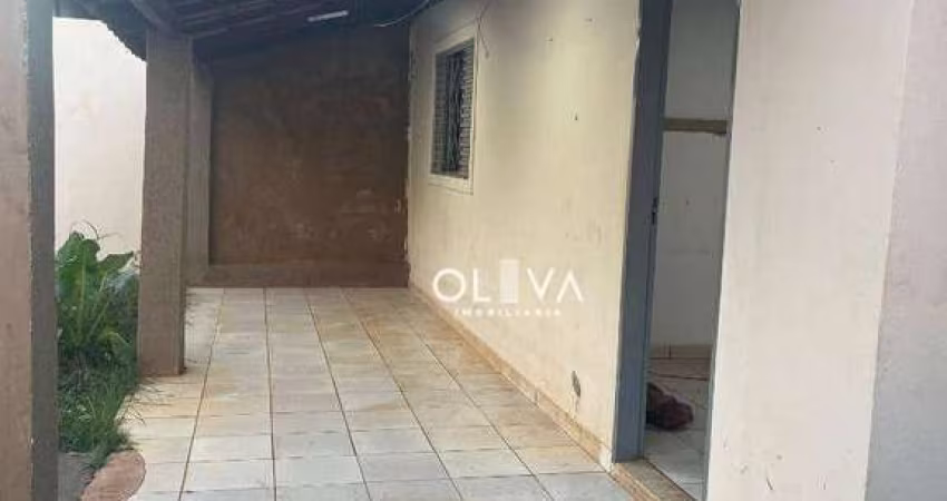 Casa para venda e aluguel em Jardim Santo Antônio de 100.00m² com 2 Quartos e 4 Garagens