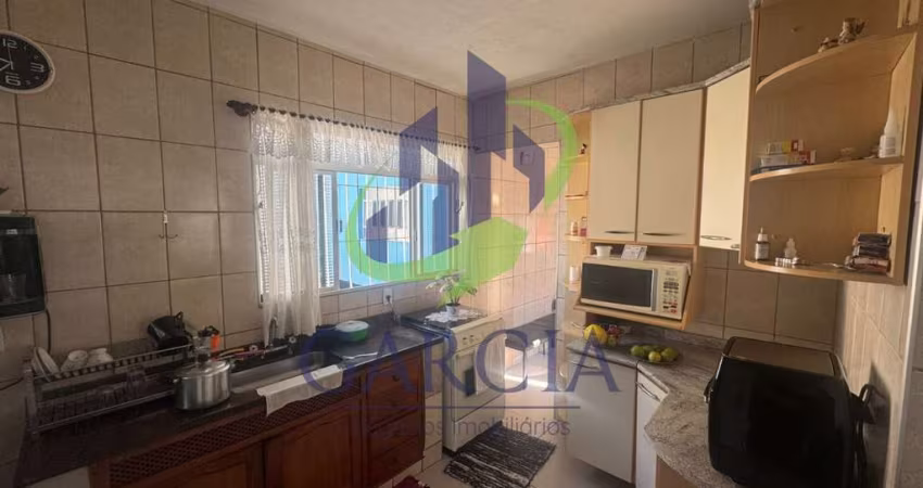Casa para venda em Parque São Camilo de 300.00m² com 5 Quartos e 3 Garagens