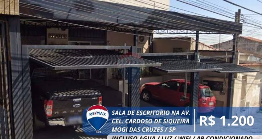 Sala Comercial para alugar em Vila Oliveira de 15.00m² com 1 Garagem