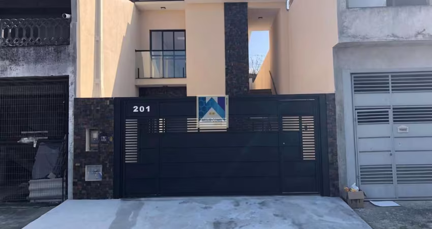 Sobrado para venda em Cézar De Souza de 150.00m² com 4 Quartos, 1 Suite e 1 Garagem