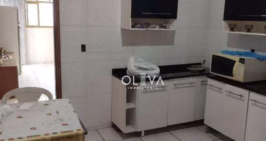 Casa para venda em Colorado de 175.00m² com 2 Quartos e 3 Garagens
