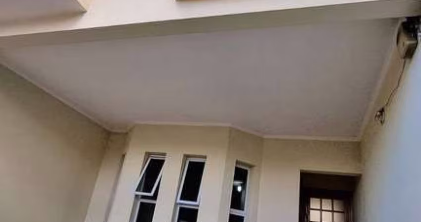 Sobrado para venda em Santa Maria de 360.00m² com 4 Quartos, 2 Suites e 5 Garagens