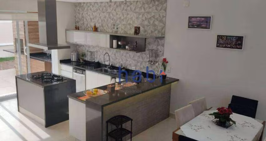 Casa de Condomínio para alugar em Alphaville Nova Esplanada de 321.00m² com 3 Quartos, 3 Suites e 4 Garagens