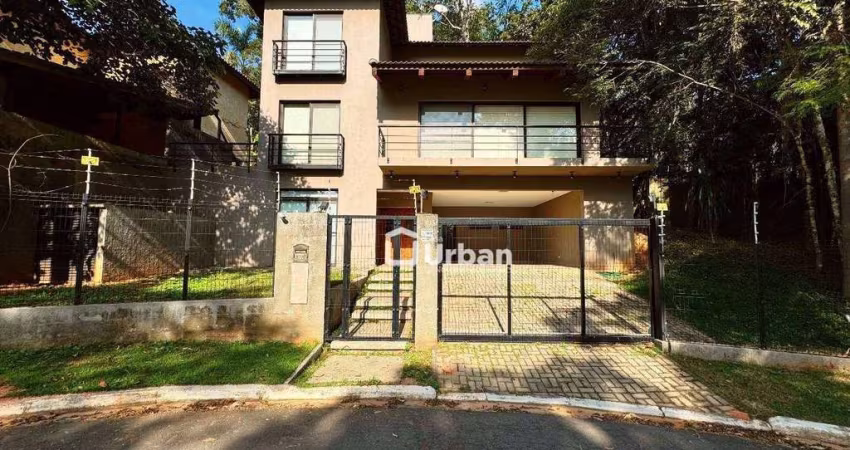 Casa de Condomínio para venda em Vila Verde de 240.00m² com 3 Quartos, 3 Suites e 4 Garagens