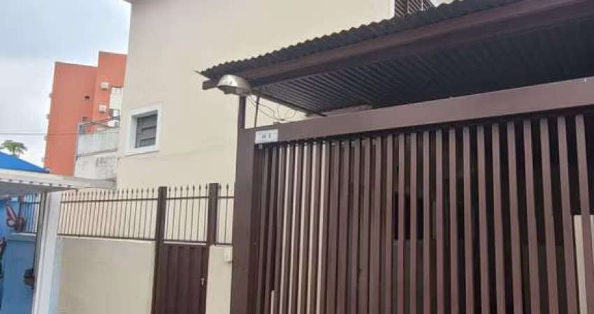 Casa para alugar em Centro de 60.00m² com 2 Quartos