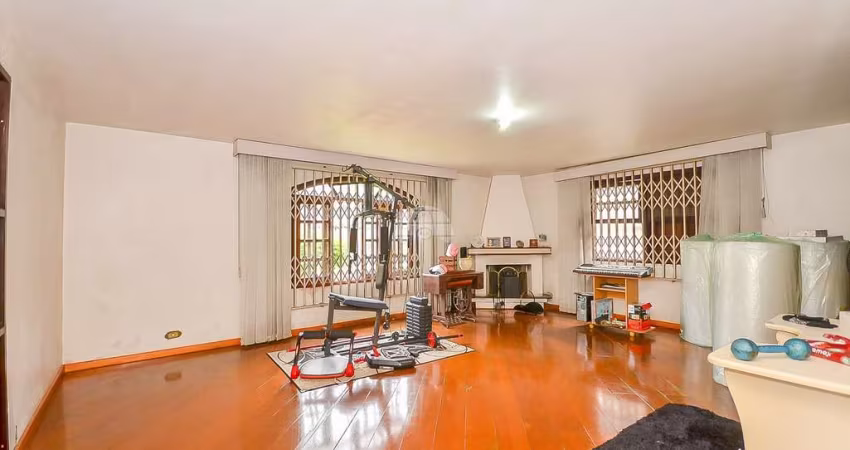 Casa para venda em Emiliano Perneta de 180.00m² com 3 Quartos
