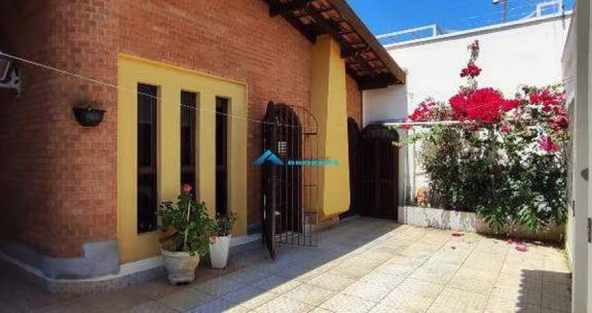Casa para venda em VILA MARIA LUIZA de 221.00m² com 3 Quartos, 1 Suite e 2 Garagens
