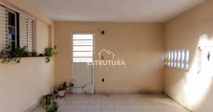 Casa para venda em Vila Indaiá de 70.00m² com 3 Quartos e 1 Garagem