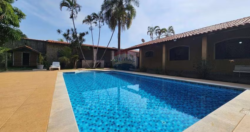 Casa para venda em Araçoiaba da Serra de 780.00m² com 7 Quartos, 1 Suite e 6 Garagens