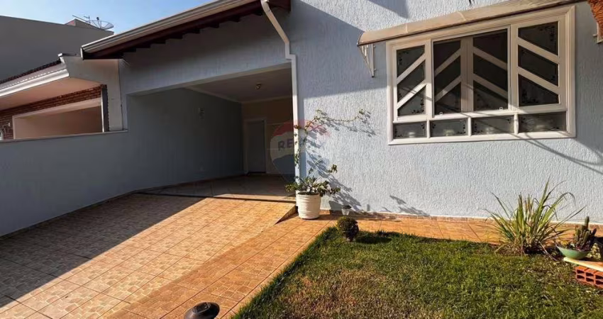 Casa de Condomínio para venda em Jardim Flamboyant de 199.82m² com 4 Quartos, 1 Suite e 4 Garagens