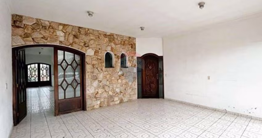 Casa para venda em Vila Santa Catarina de 366.57m² com 5 Quartos, 3 Suites e 4 Garagens