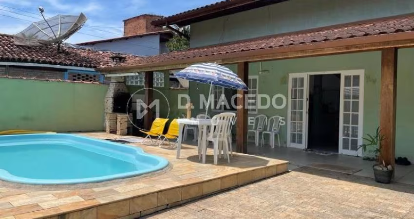 Casa para venda em Praia Do Lázaro de 360.00m² com 5 Quartos, 5 Suites e 3 Garagens