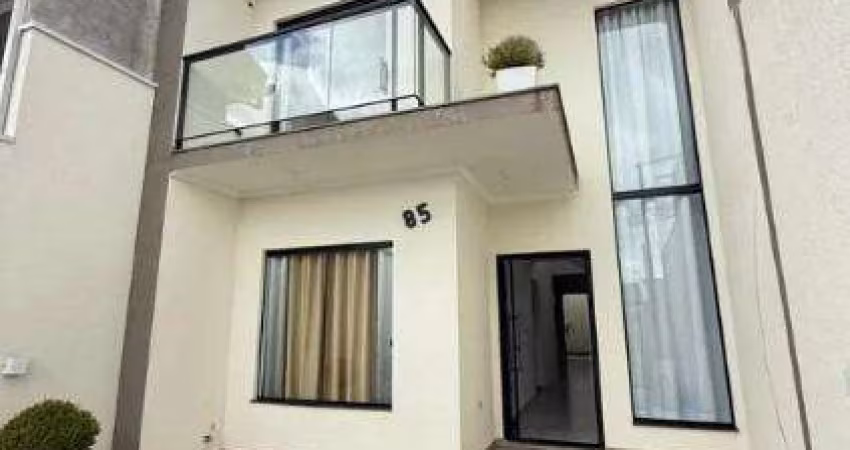 Sobrado para venda em Eucaliptos de 90.00m² com 3 Quartos, 2 Suites e 2 Garagens