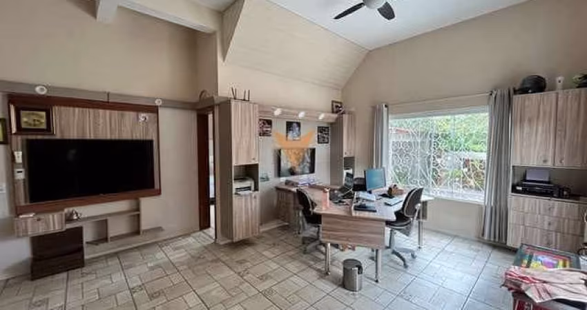 Casa para venda em Residencial Dos Lagos de 270.00m² com 4 Quartos, 2 Suites e 8 Garagens