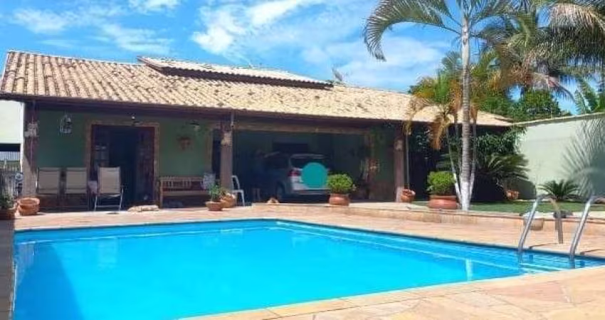 Chácara para venda em Piracangaguá de 900.00m² com 2 Quartos, 1 Suite e 5 Garagens