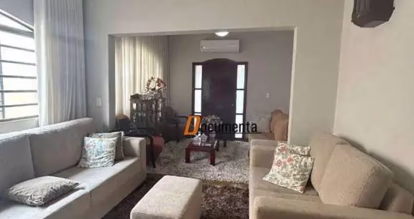 Casa para venda em Jardim Do Prado de 228.00m² com 3 Quartos e 5 Garagens