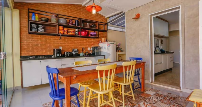 Casa de Condomínio para venda em Jardim América de 160.00m² com 3 Quartos, 1 Suite e 3 Garagens