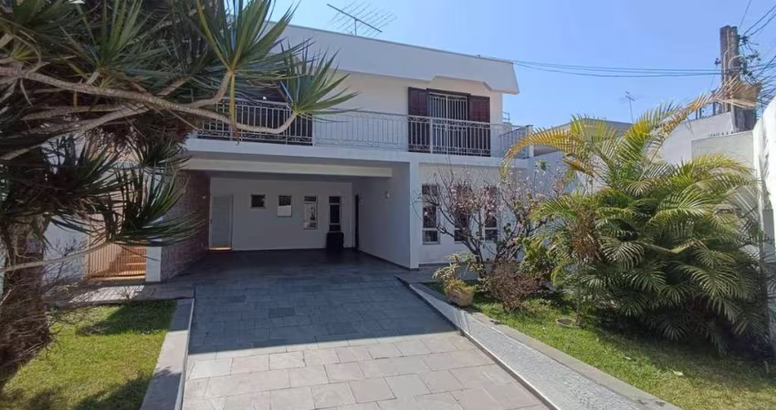 Casa para venda em Mogi Moderno de 200.00m² com 3 Quartos, 1 Suite e 4 Garagens