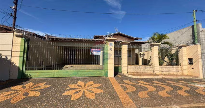 Casa para venda em Jardim Universitário de 178.30m² com 4 Quartos e 1 Suite