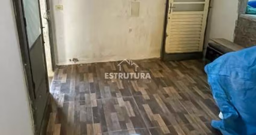 Casa para alugar em Jardim Bom Sucesso de 100.00m² com 2 Quartos e 1 Garagem
