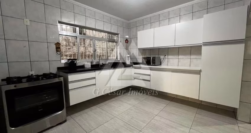 Sobrado para venda em Vila Curuçá de 221.00m² com 4 Quartos, 1 Suite e 7 Garagens