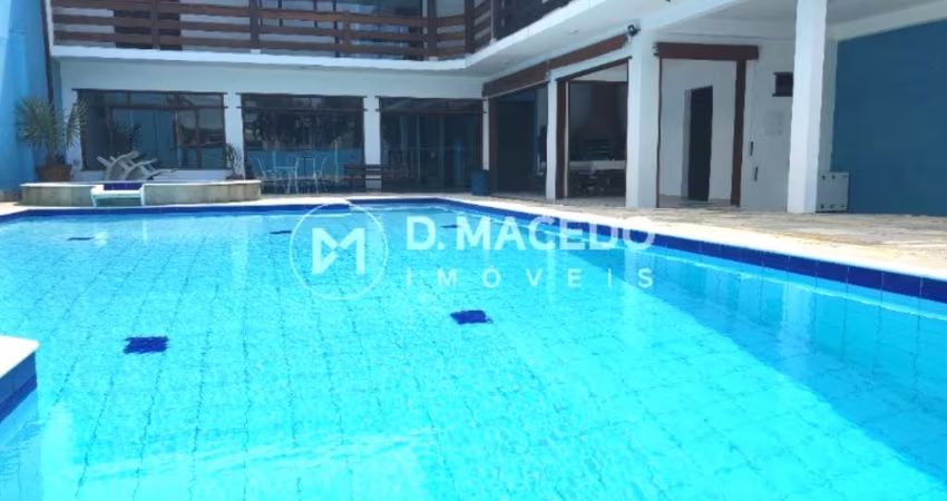 Casa para alugar em Condominio Lagoinha de 378.00m² com 4 Quartos, 2 Suites e 2 Garagens