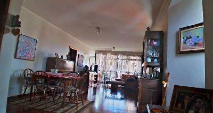 Apartamento para alugar em Centro de 203.00m² com 3 Quartos, 1 Suite e 1 Garagem