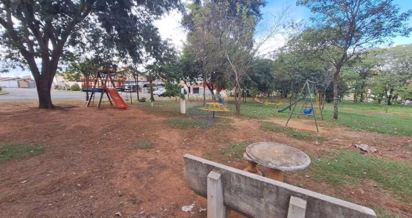 Terreno para venda em Jardim Califórnia de 300.00m²