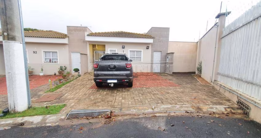 Casa de Condomínio para venda em Loteamento Municipal São Carlos 3 de 100.00m² com 3 Quartos, 1 Suite e 2 Garagens