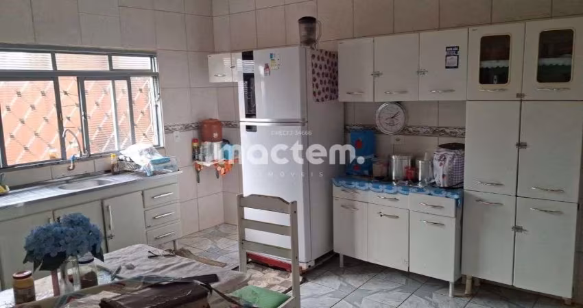 Casa para venda em Jardim Jóquei Clube de 56.00m² com 3 Quartos, 1 Suite e 1 Garagem